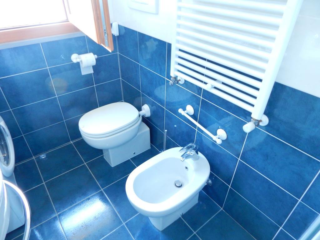 Residence La Perla Finale Ligure Kamer foto