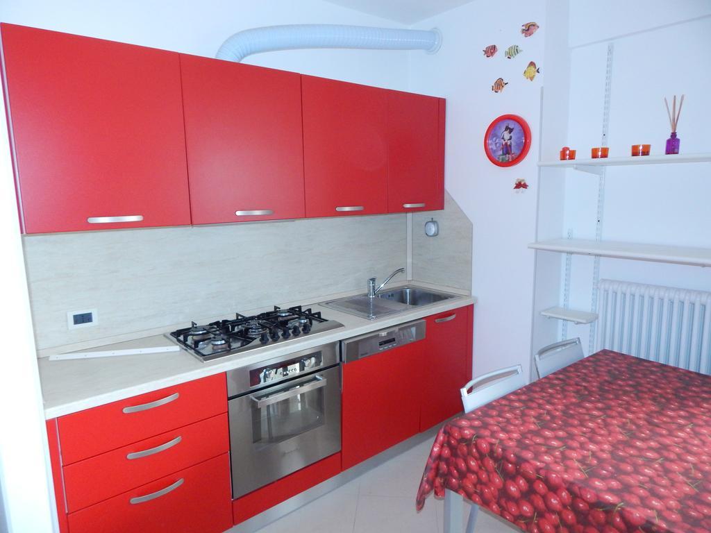 Residence La Perla Finale Ligure Kamer foto